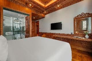 APARTMENT EXECUTIVE