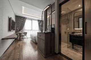 FAMILY ROOM CONNECTING ROOM