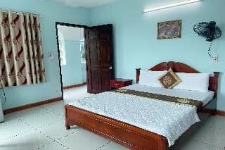 FAMILY ROOM STANDARD