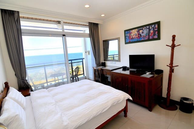 Double Room with Sea View and Balcony