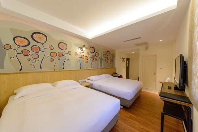 Classic Quadruple Room