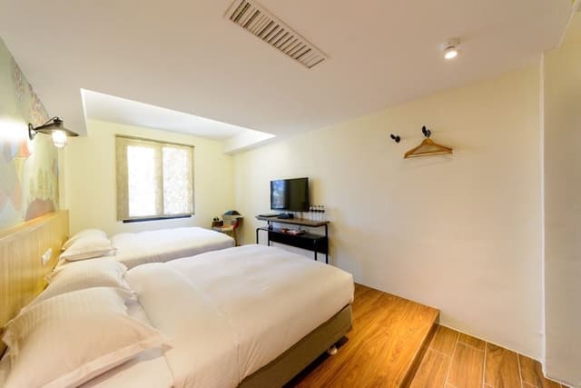 Classic Quadruple Room