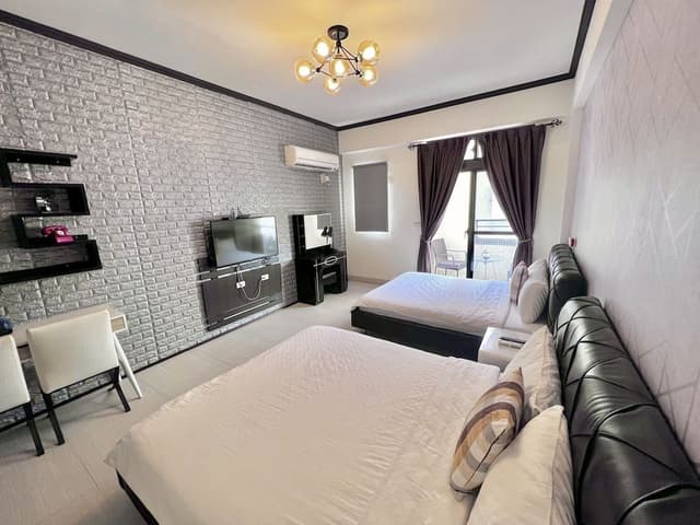 Ins Quadruple Room with Balcony
