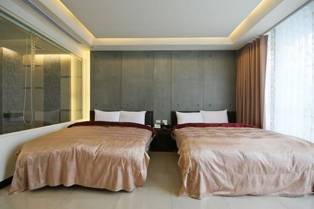 Quadruple Room, Lake View
