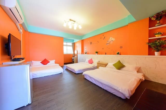 Room (401 Six-Bed)