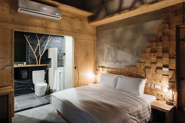 Standard Double Room (Forest)