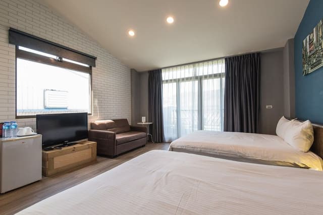Quadruple Room, Balcony, Mountain View