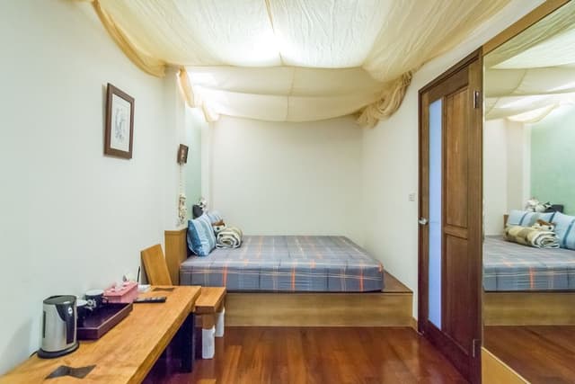 Standard Double Room (202)