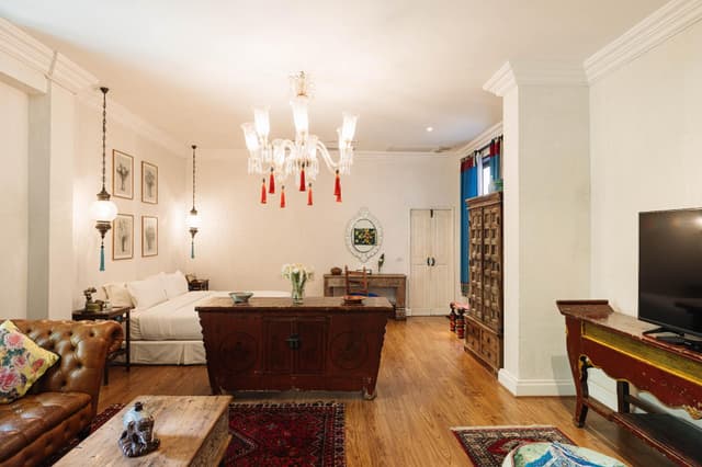 Executive Family Room