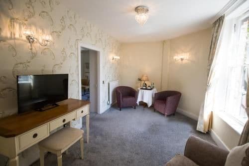 King Suite with Lounge and Country View