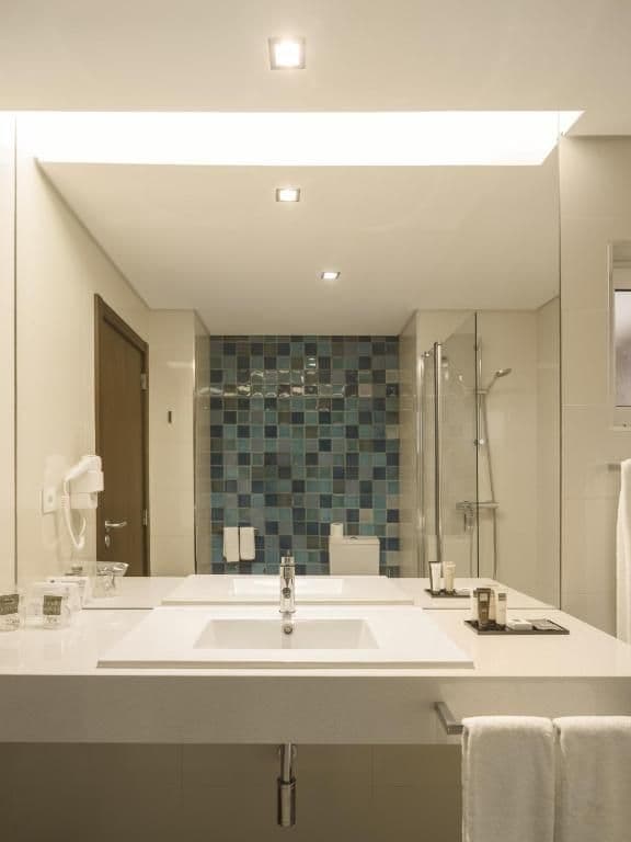 Double or Twin Room with Frontal Sea View