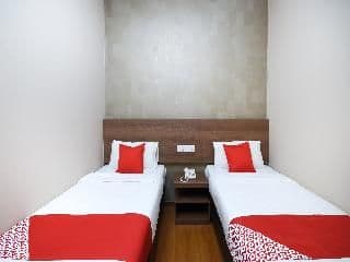 TWIN STANDARD