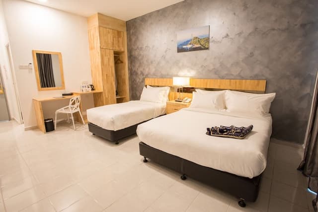 Deluxe Family Room
