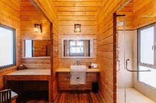 CHALET LAND VIEW