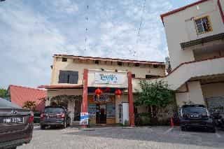 โรงแรมพาเร็ตโต ซีวิว