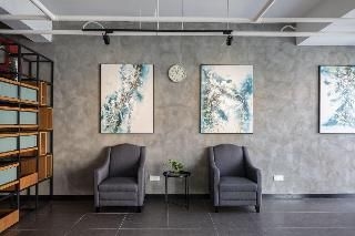 3-Plus Hotel4
