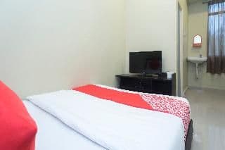 DOUBLE QUEEN SIZE BED