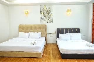 FAMILY ROOM STANDARD