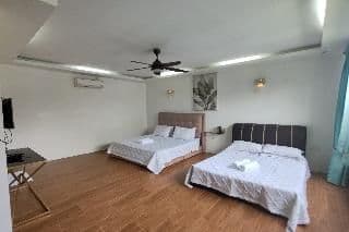 FAMILY ROOM STANDARD