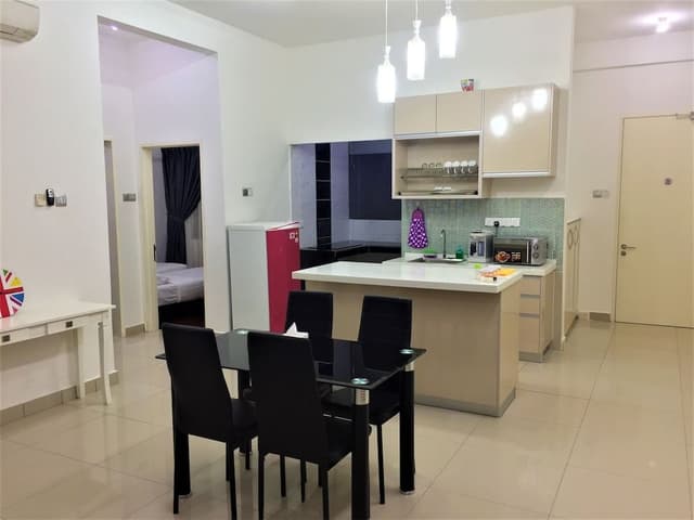 Apartment, 2 Bedrooms, Balcony, City View