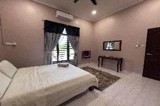 VILLA FOUR BEDROOMS