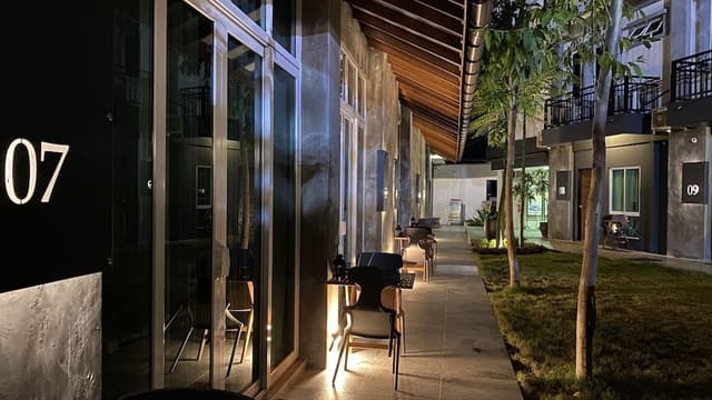 King Studio Suite