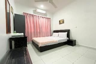 FAMILY ROOM STANDARD