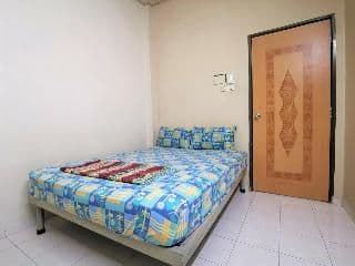 DOUBLE TWO BEDS