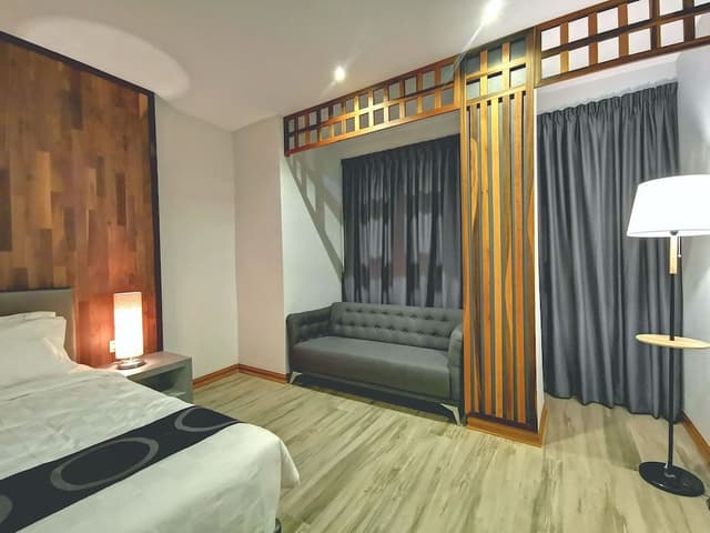 Deluxe Twin Room, City View