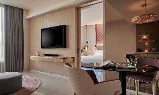 SUITE ONE BED