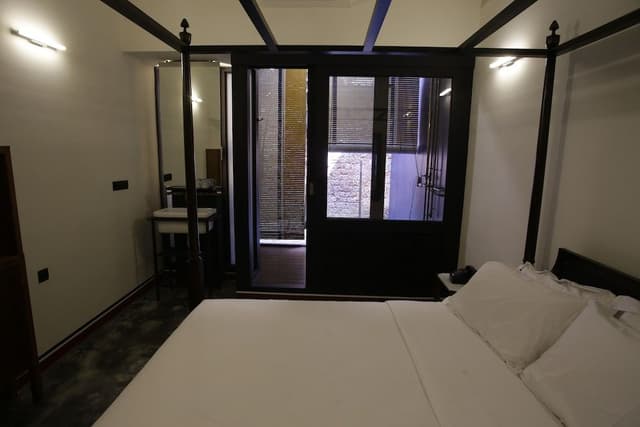 Deluxe Double Room, 1 Queen Bed, Patio