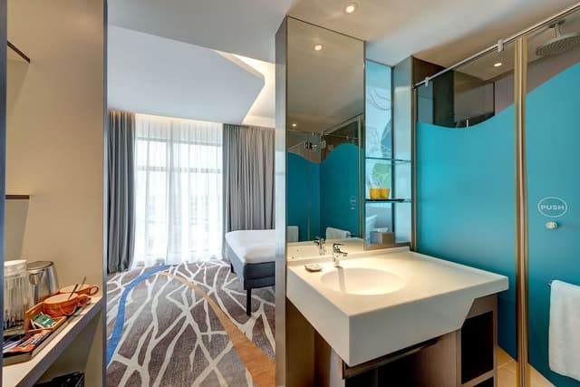 Standard Room, 1 Queen Bed