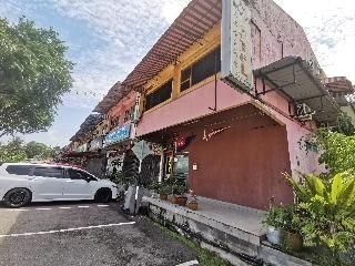 สปอต ออน 90305 เฮน เฮน โฮเทล (Spot On 90305 Hen Hen Hotel)0