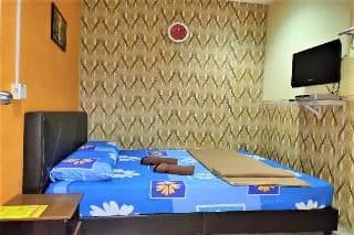 DOUBLE QUEEN SIZE BED