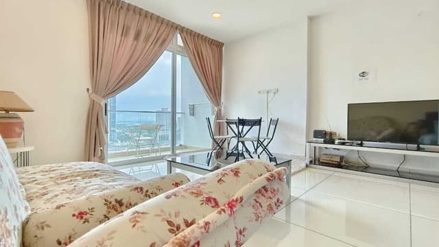 Standard Studio, 1 King Bed, Balcony, City View