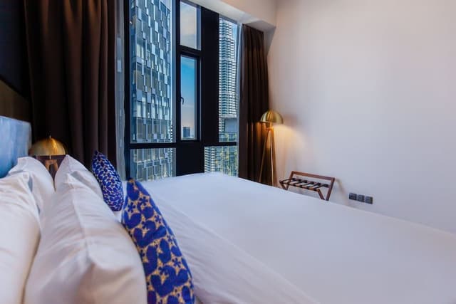 One Bedroom Standard King
