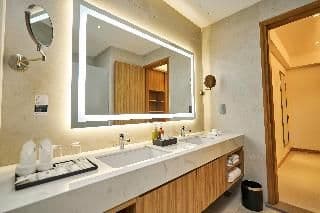 SUITE ONE BEDROOM