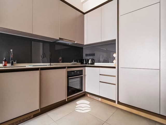 Family Apartment, 3 Bedrooms, Balcony, City View