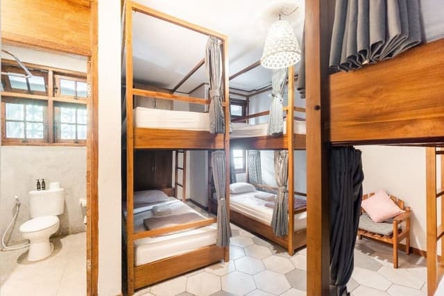 City Quadruple Room