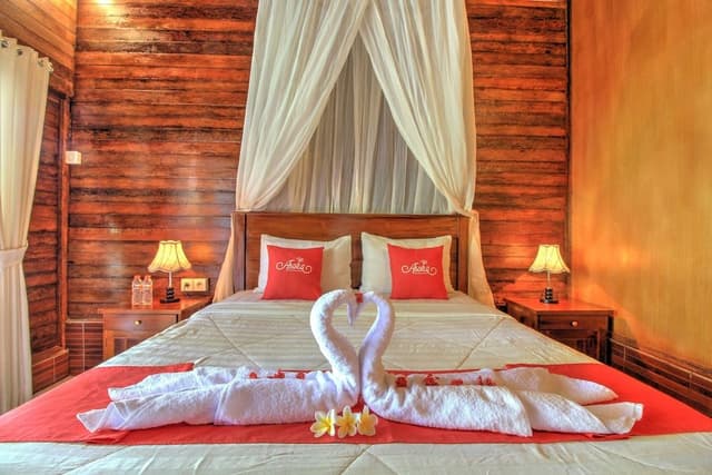 Deluxe Double Room, Pool View
