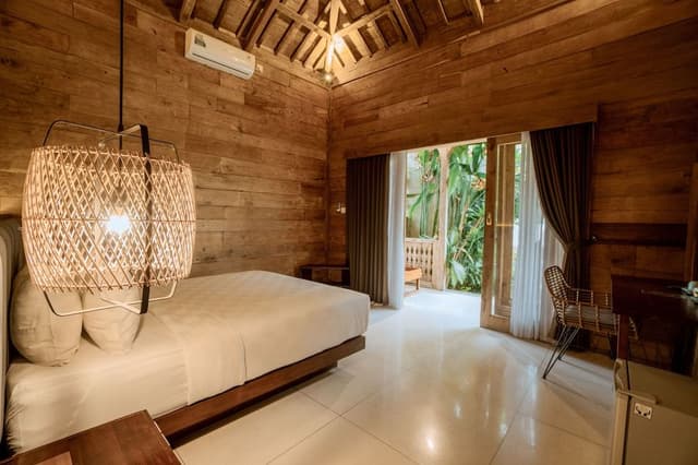Joglo 1 Bedroom Shared Pool