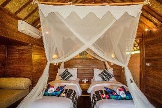 Room DELUXE QUEEN BED