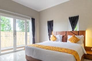 VILLA THREE BEDROOMS