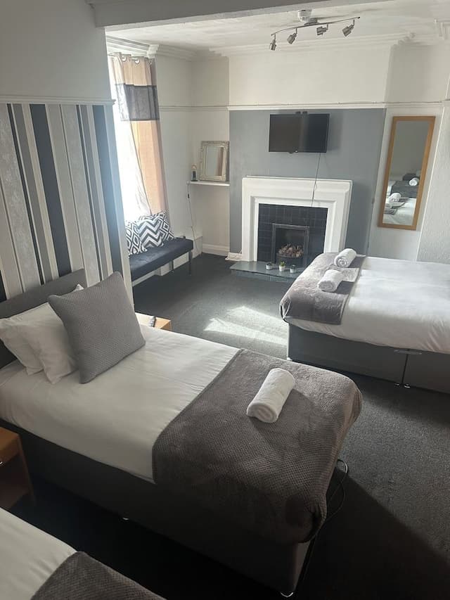 Quadruple Room, Ensuite (Family Room)