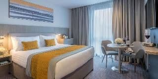 DOUBLE EXECUTIVE KING BED