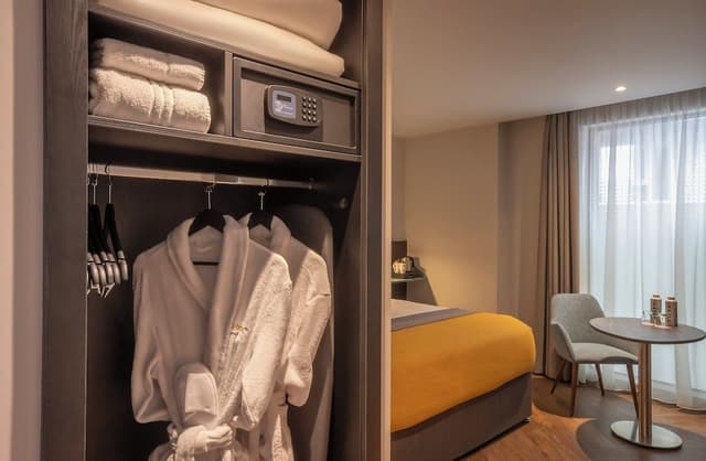Executive King Room
