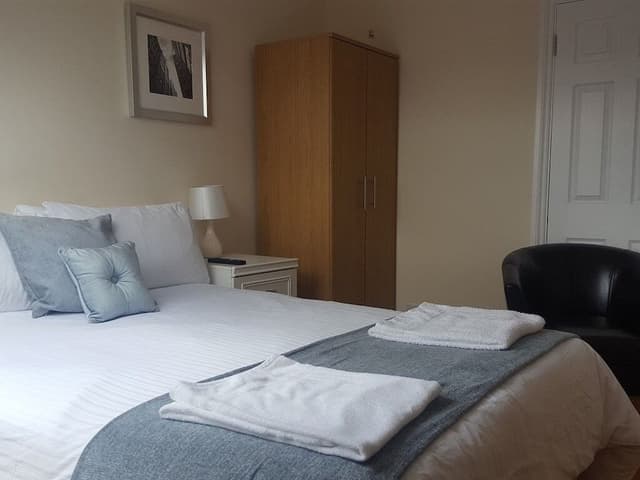 Double Room, Shared Bathroom (Attic)