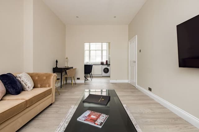 Premier Apartment