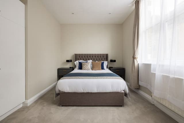 Premier Apartment