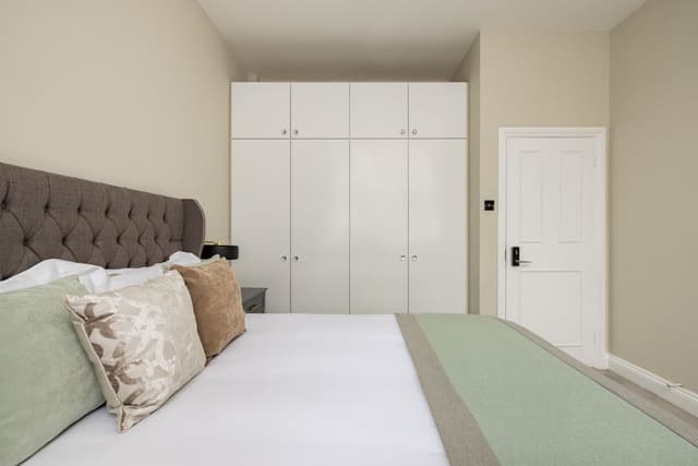 Premier Apartment